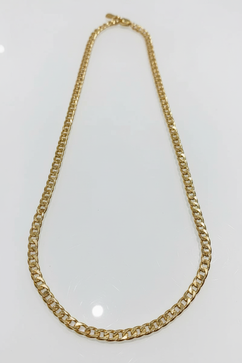 Collana oro 18k - sfondo bianco